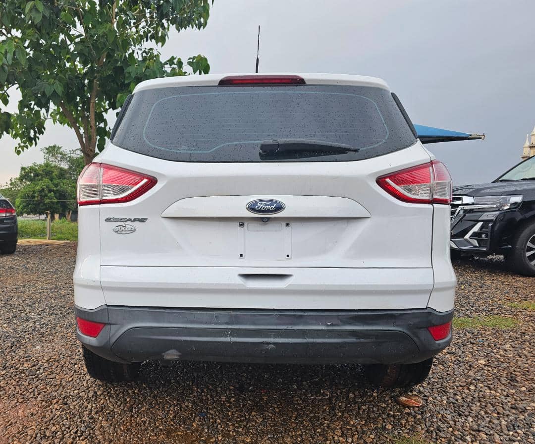 Avant_gardeauto's tweet photo. Ford Escape 
Location: Abuja 
Year: 2016
Price: 7.8m
Duty
☎️: 07013000001

#AbujaTwitterCommunity #Avantgardeautos   #Toyota #Camry   #Auto #cars #Nigeria #new #business #Men #woman #Abuja #Lagos  #Deals #style #election https://t.co/IhGR8Lj2bs