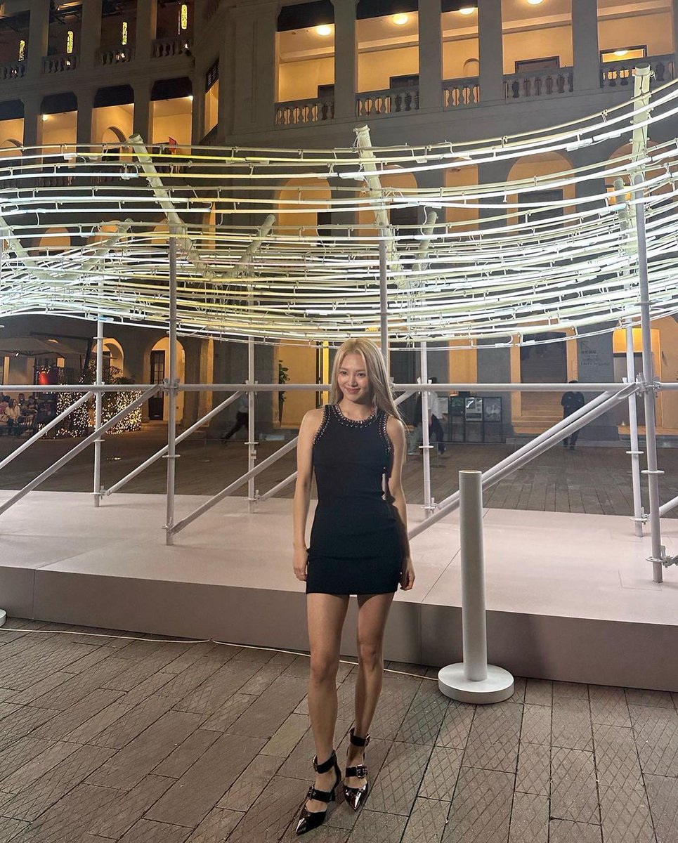 InspirationSNSD's tweet image. 230324 Hyoyeon's instagram update

"#laprairie #LaPrairiexArtBasel #LightAsAir #WhiteCaviar"