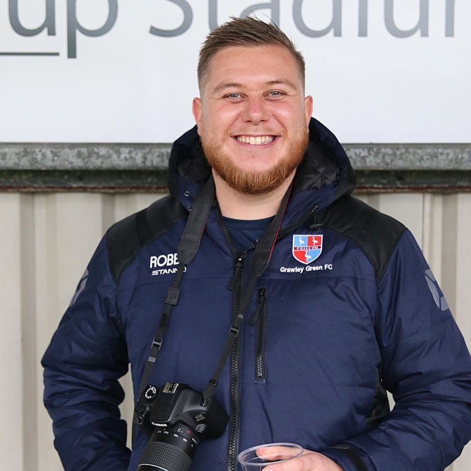 RobsonOReardon's tweet photo. LOOKING FOR ADVICE! RETWEETS APPRECIATED 😃

I’ve been involved in football media work for the last five years and it’s something I’d love to pursue in a working capacity, whether that be in sport or a business environment. I absolutely love what I do!

I’ve no real media qualifications but I’m willing to work towards one. I can create content for social media and other media outlets.

Can anyone give any advice on which route might be best for me?

If you know of anyone who might be able to help, please feel free to tag away 🤝

Thanks,

Robson