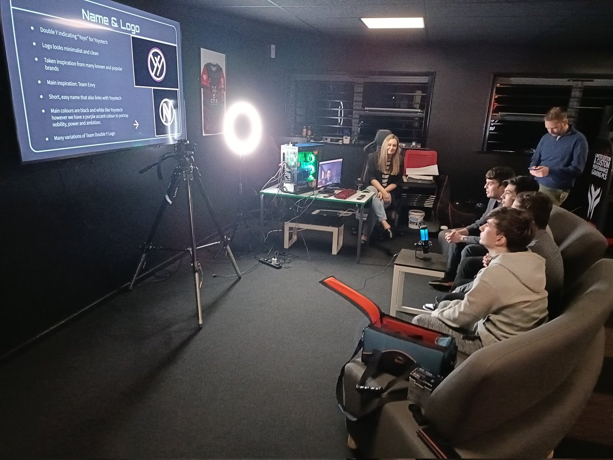 qmsamurai's tweet photo. Today our fantastic second year Extended Diploma students took on their @fnatic and @Yoyotech work experience presentations!

Each team was given a brief to cover and they both smashed out some incredible work!

#WorkExperience #AlwaysFnatic #Yoyotech https://t.co/LFuIqlAmHm