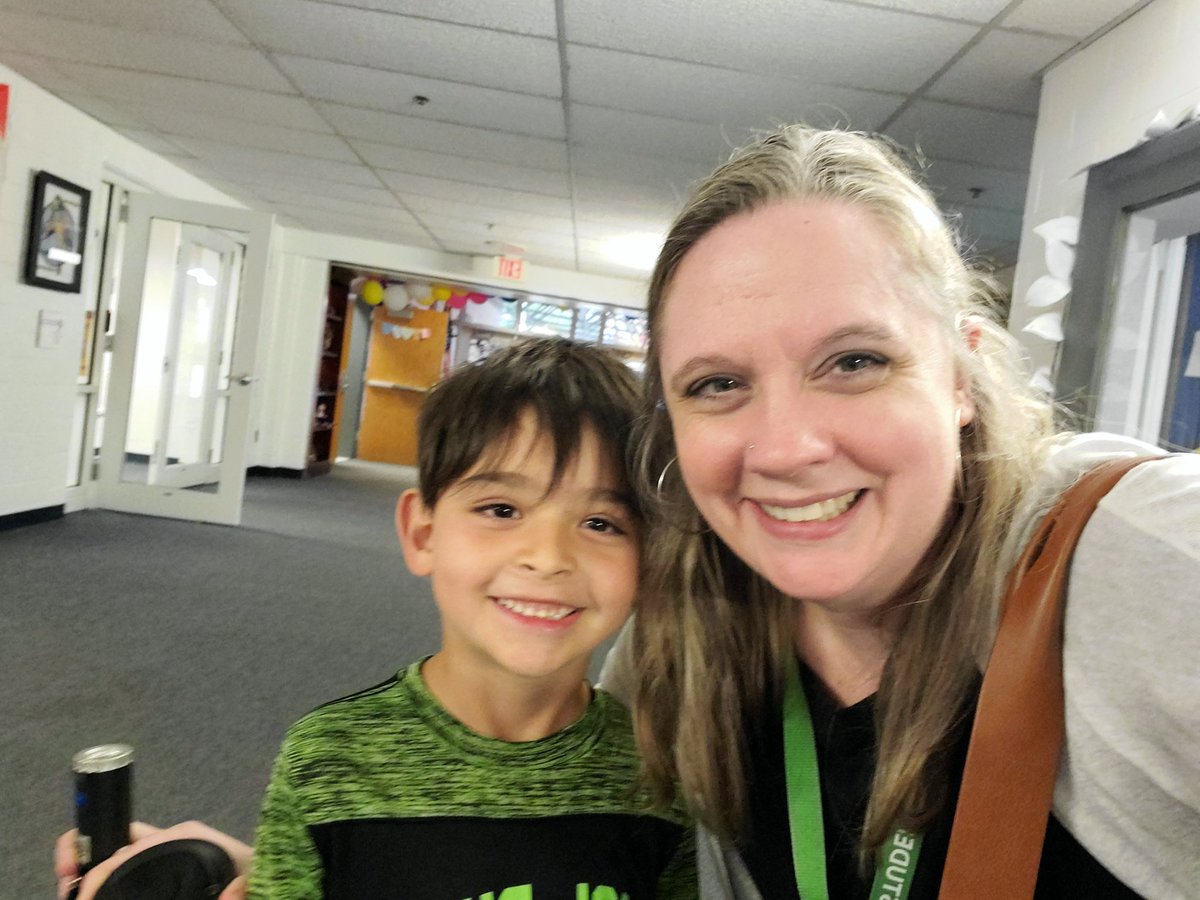 Sometimes the stars align and Ms. Costar can pause for a moment to be Thiago's mom. <a href="/APS_ESOL/">APS Office of English Learners</a> <a href="/CIS_APS/">Claremont ES</a> <a href="/Ms_Kirch3/">Samantha Kirch</a>