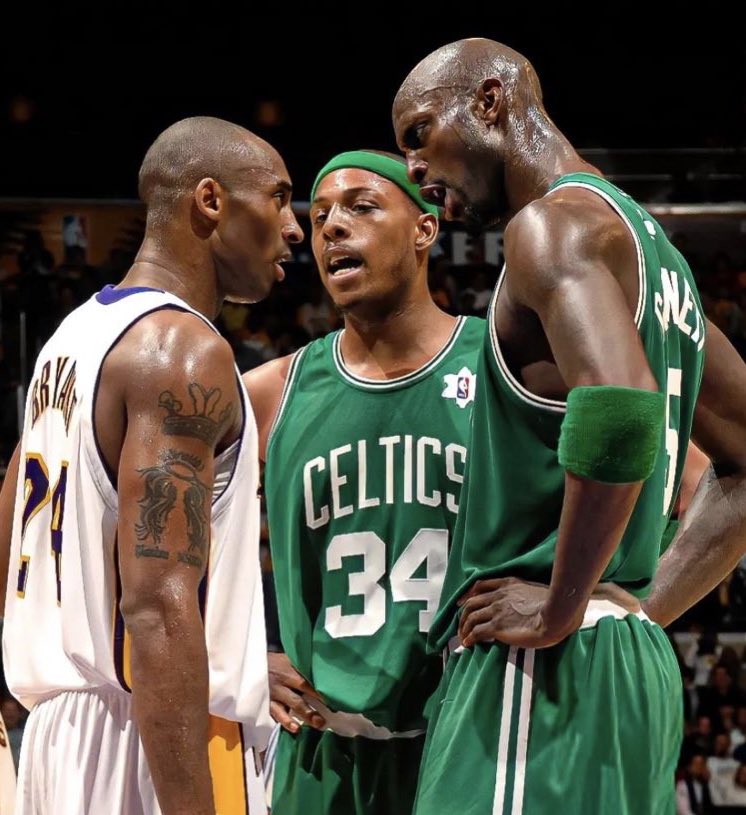 kobehighlight's tweet photo. “We don’t quit. We don’t cower. We don’t run. We endure and conquer.”

- Kobe Bryant https://t.co/B9ijvPXzxo