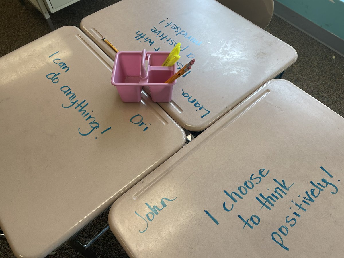 It’s another track in which means desk messages!!! Starting out our last quarter with affirmations 💘 @TurnerCreekES #daretocare