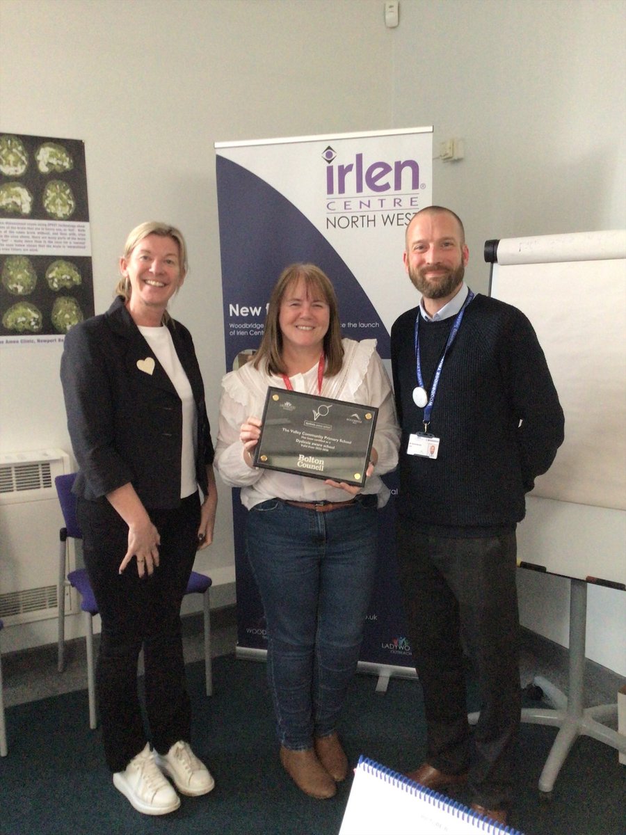 WoodbridgeSEND's tweet photo. It's a privilege to present The Valley Community Primary School our Dyslexia Aware Quality Mark #daqm which celebrates their commitment to inclusive practice for all pupils @TheValleyBolton @WoodbridgeTrust https://t.co/eFTsdQCFWO