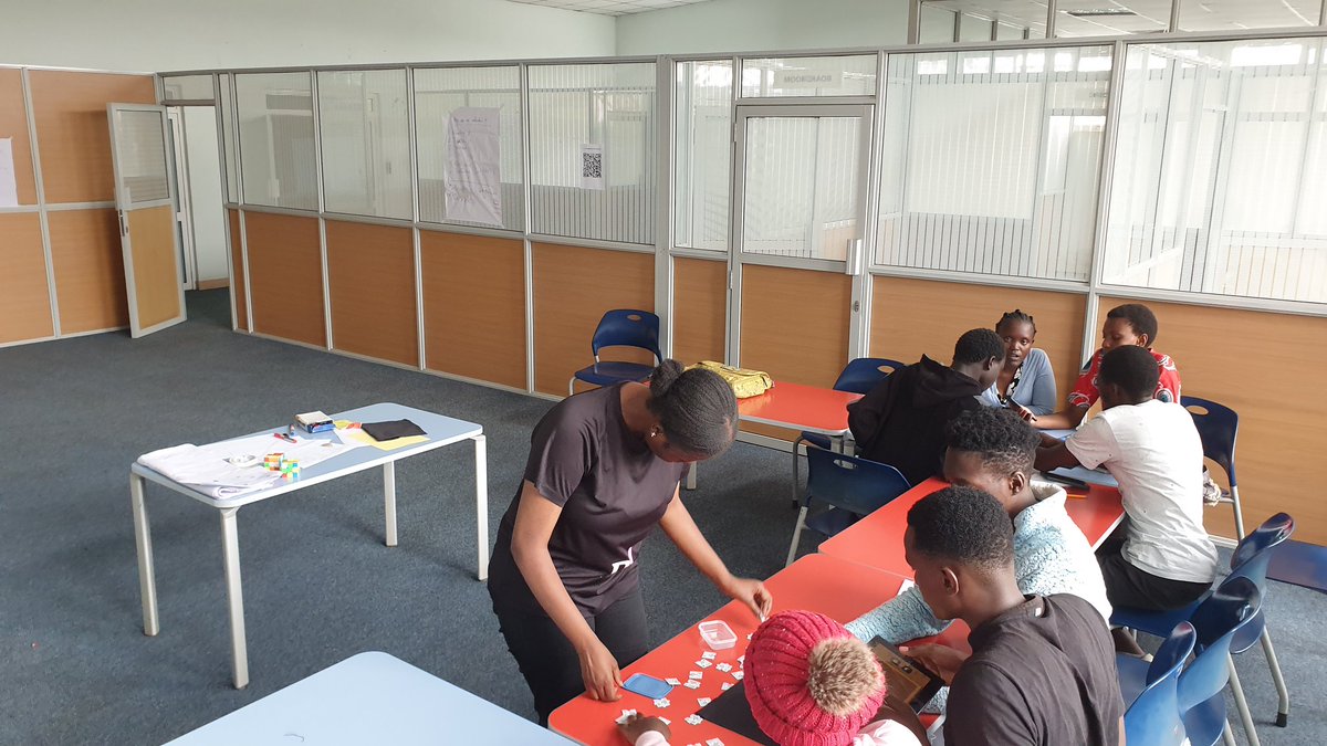 flesymz's tweet photo. Attendees had no idea how much a smartphone controls their lives until today's workshop. It was eye-opening! Pledged to establish boundaries, prioritize their #digitalwellbeing by reclaiming control of their technology relationship. #DataDetaKitKE @Info_Activism #knlsGotGame https://t.co/uAu9GiiyiF