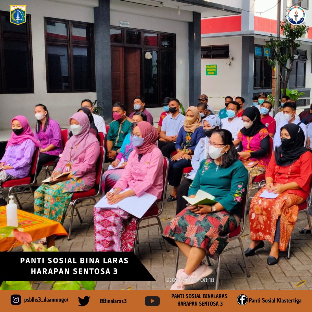 Binalaras3's tweet photo. Jum'at, 24 Maret 2023

Rapat koordinasi Ka Panti Sosial Binalaras HS 3 bersama ASN dan PJLP di halaman Panti.
@DinsosDKI1 https://t.co/mEehVNfedf