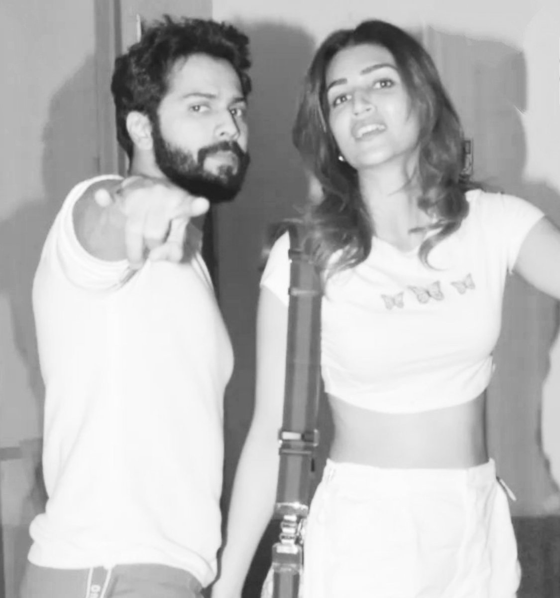 Rainberryy_'s tweet photo. bhaskar anika
ONE MONTH TO VARUN’S BDAY https://t.co/gmQsoTycUM