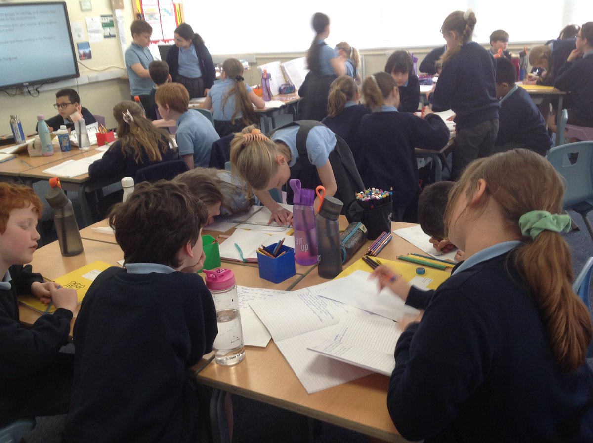 Class11AD's tweet photo. Class 11 have been working in groups use information they've learnt to produce posters about the Amazon https://t.co/xt6TCEUCHp