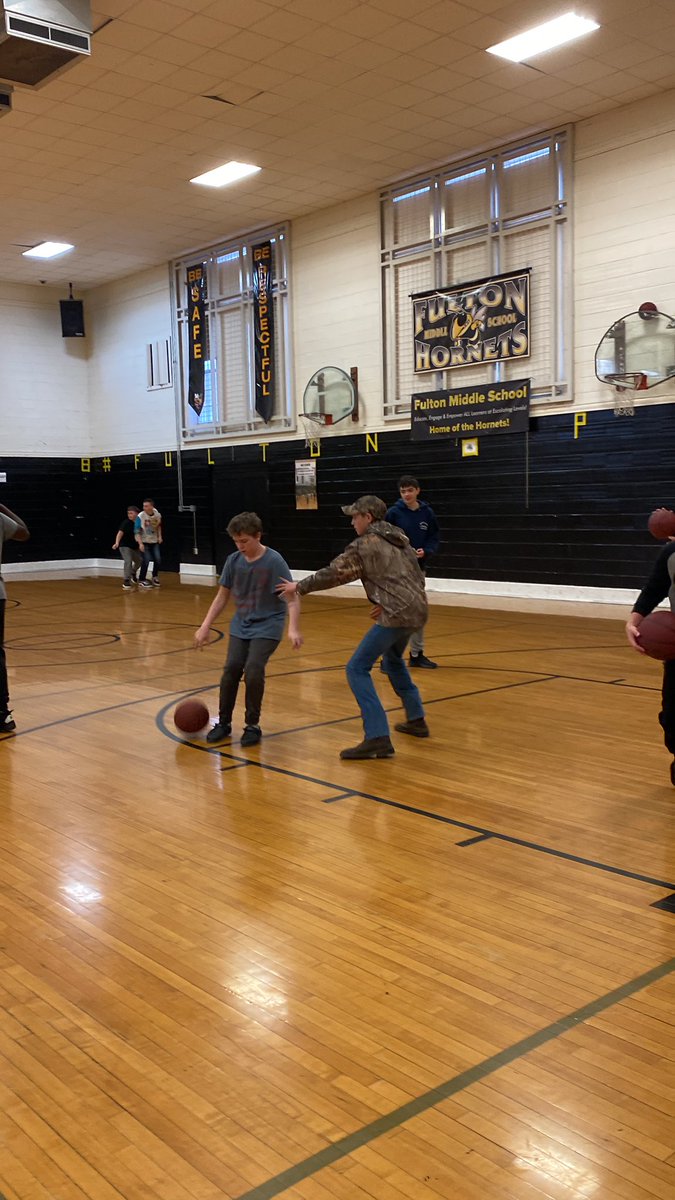 Lara Brunk tweet media