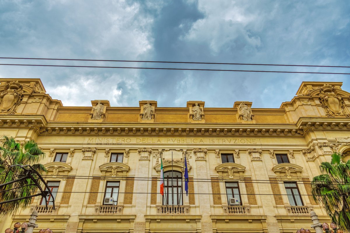 CoE_Education's tweet photo. #Italy launches a development of a national co-ordination mechanism for recognising refugee qualifications, an important step towards promoting integration and reducing barriers for #refugees.
Read more ➡️ https://t.co/GeV2wmzvu5
w/ @mur_gov_ @MIsocialTW @CIMEA_Naric #EQPR https://t.co/IwpP1YTFHp