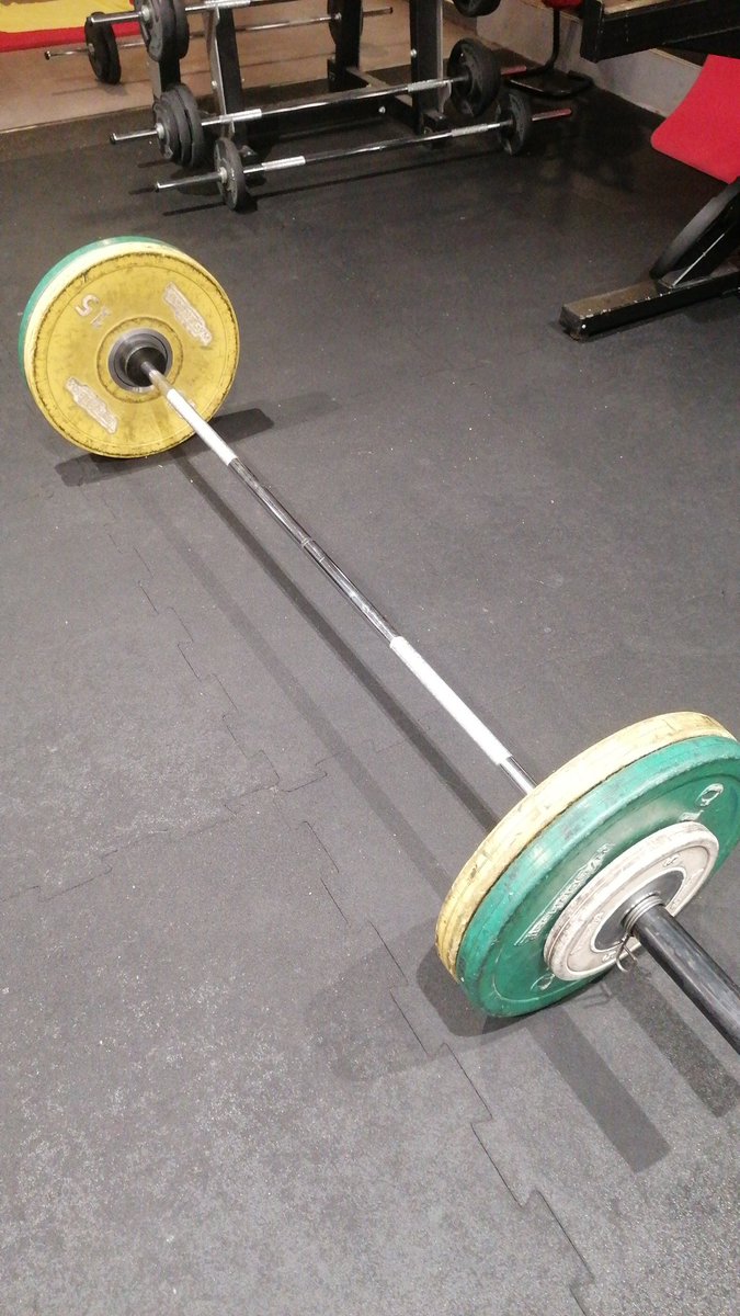 ZotarSupergirl's tweet image. Dai è venerdì perché non spararsi 70kg di deadlift ?!?
Quando nella vita fai il personal trainer per gli altri e il distruttore di te stesso! 
#personaltrainerlife
#training #trainingtime #leg #crossfit #deadlift #FridayVibes