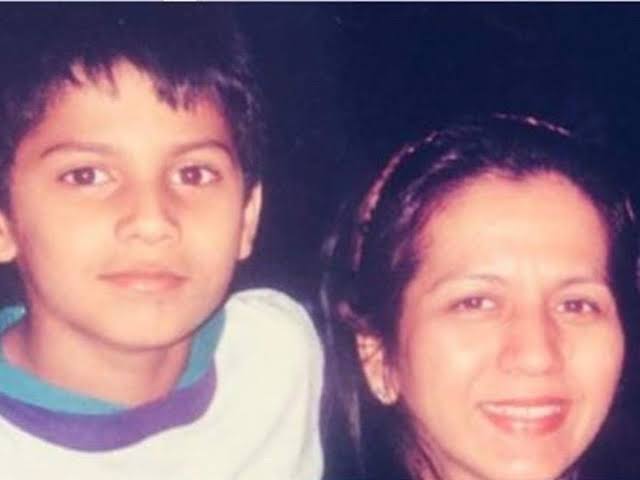 varun_ki_madhu's tweet photo. Aww baby varun is absolute cutie

ONE MONTH TO VARUN’S BDAY https://t.co/P3rt2Mp6Pm