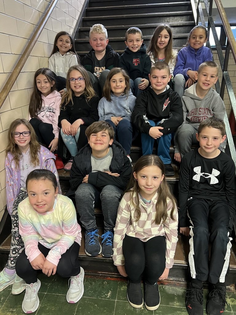 TippCitySchools's tweet photo. ⭐We have the cutest Super Citizens at Broadway Elementary School. 
👏Congratulations to our second and third graders who are Supert Citizens for March!  #WEareTIPP #togetherweareextraorindary #supercitizens https://t.co/CK5nJVLUNP