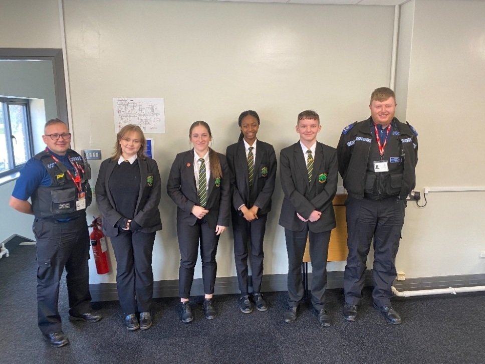ShifnalCops's tweet photo. Yesterday morning PCSO's Breese and Newbrook, along with a resident from Shifnal popped into @IdsallSchool to speak with pupils on the student council about the impact anti social behaviour has had on victims in the area. #jointpartnershipworking   #localpolicing #studentcouncil https://t.co/8SWRXZKRcq