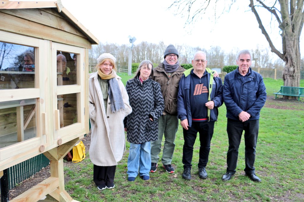 The opening of the #LittleLibrary for book swaps at #RiversidePark #Northenden.

With @MaryMNorthenden and <a href="/BlockCinema/">THE BLOCK CINEMA</a>. Opened by #WasteWarrior #UndercoverDavid who keeps the #Riverside area spick and span.