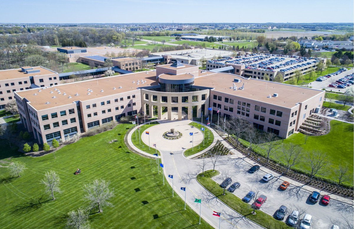 AMFAM_Brian's tweet photo. My company is the most talked about brand online! According to @EngagementLabs data, @AmFam is America's "most-loved" brand in online conversations.  #iWork4AmFam https://t.co/MnT5iS860R https://t.co/g31r3lPWFR