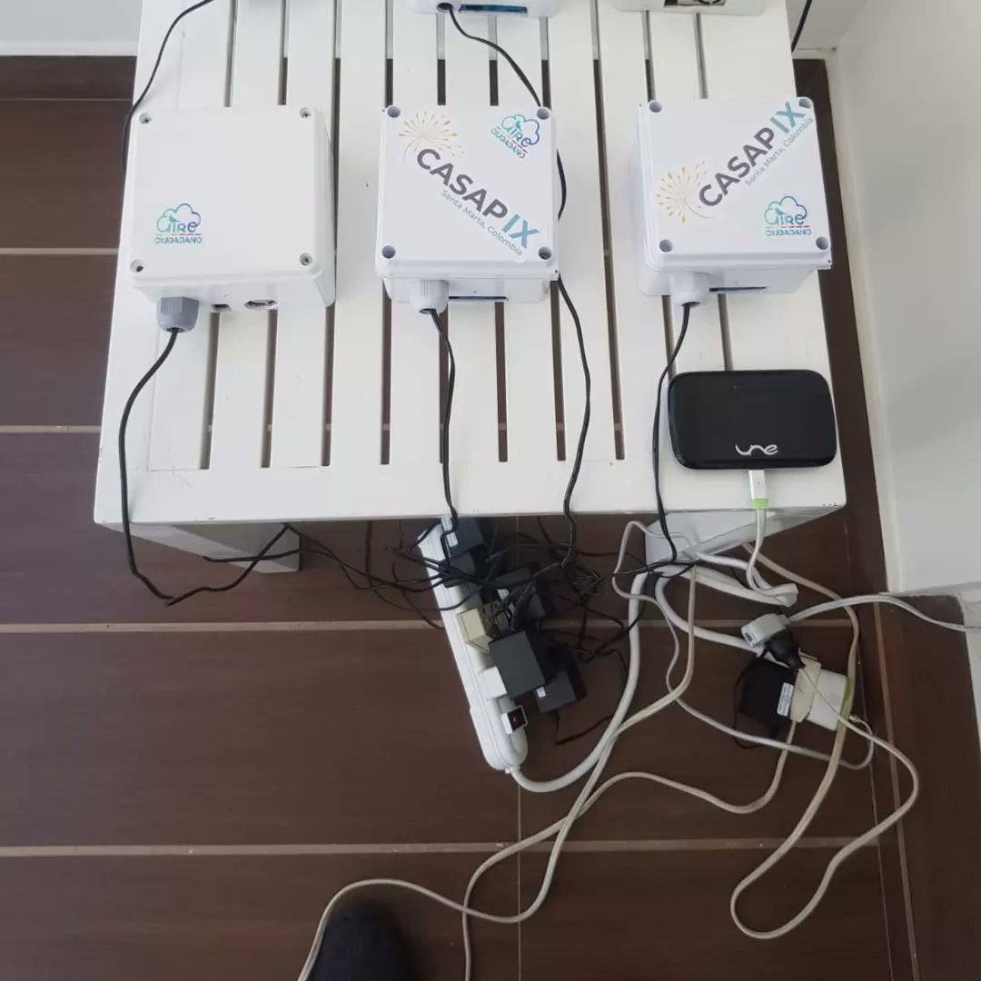 AireCiudadano's tweet photo. Misión cumplida, gracias a la invitación de @Hill_Consulting y el patrocinio de @TrebolaOrg pudimos impartir una clase magistral en el uso de sensores de bajo costo en el marco del #CASAPIX a estudiantes de ciencias ambientales de México, Ecuador y Colombia. https://t.co/C4qFl2hSF1