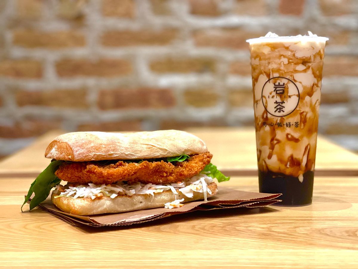 EliteBoba's tweet photo. Starting today!!! At Elitea wicker park store, every sandwich 🥪 purchase will come with a free brown sugar boba milk tea🧋 !!! Come and treat yourself today!!
#elitea #eliteachicago #boba #bobatea #bubbletea #sandwich #food #instagram #milktea https://t.co/s5sNKbZpiP