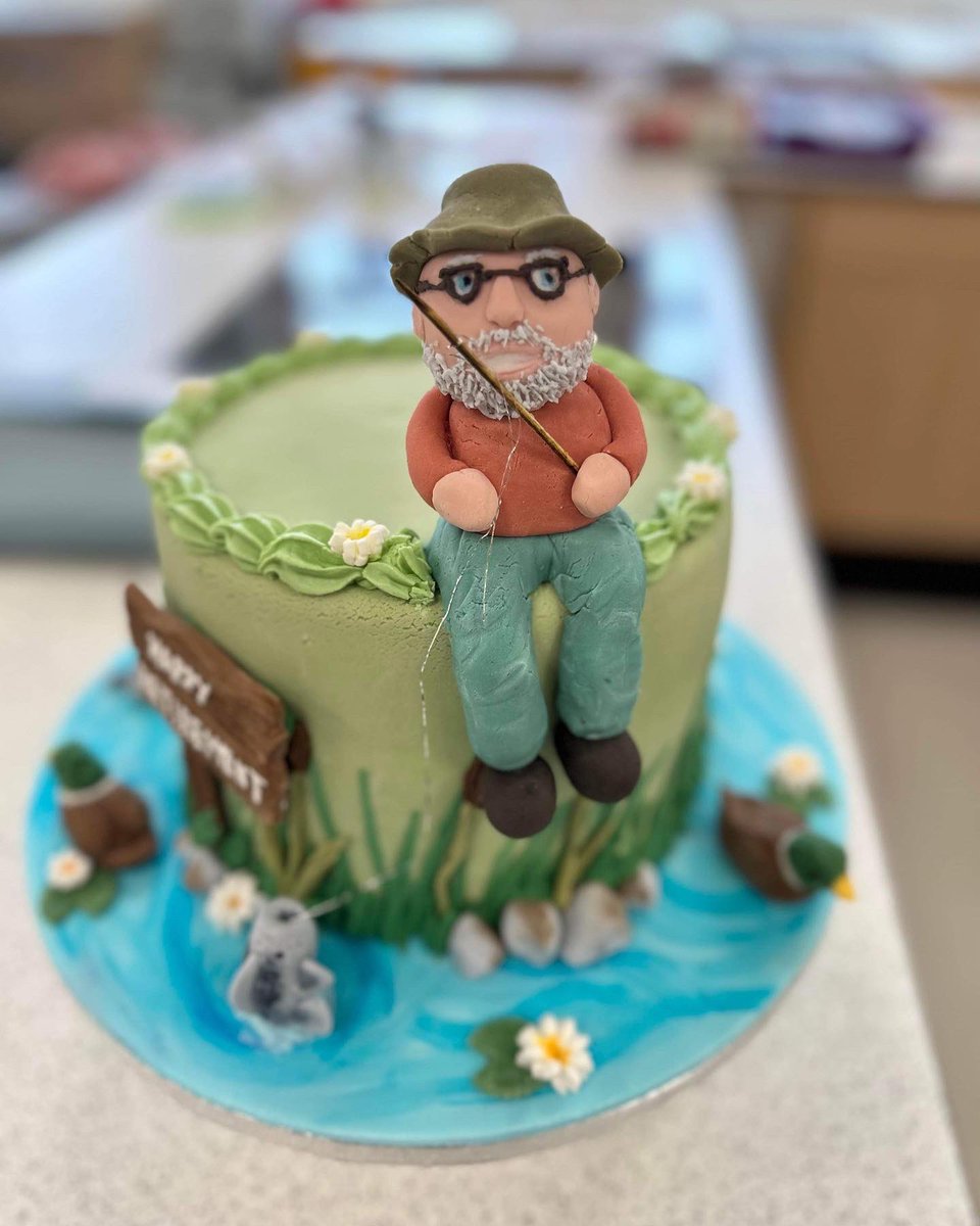 An excellent cake made by cake craft pupils presented to our head teacher today for his retirement 🌟
