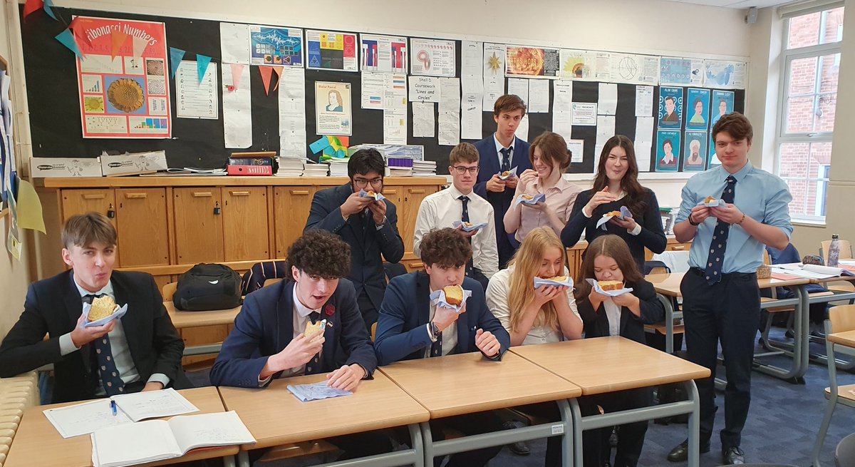 SolSchMaths's tweet photo. A great effort today from Mark @solsch1560 Maths Cake Club - a lemon drizzle Ford Circles cake thoroughly enjoyed by the class!
#SolSchMaths https://t.co/JQbRI3GLKG