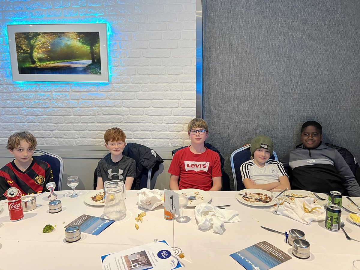victoriacollege's tweet photo. More pictures of this fantastic evening - The Bruce House Meal and some wonderful feedback from students and parents about the friendship and camaraderie across the Year groups that this House system and associated events facilitate. #communityandtogetherness @vcj_head https://t.co/RO55RB8QQe