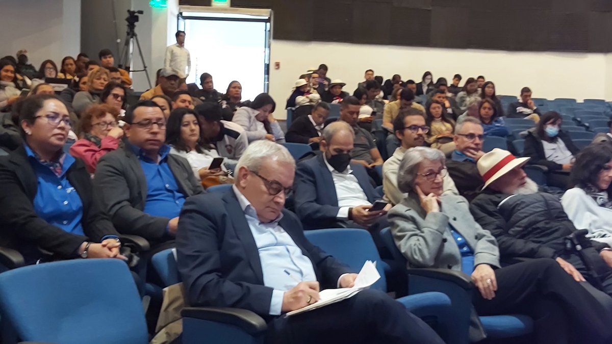 Luis Hinojosa, Director Ejecutivo 
<a href="/GrupoSocialFEPP/">FEPP</a> destaca  la incidencia y desafíos de la #economiasocial y #solidaria en #Ecuador  en el evento #38años @Maquita_Cjusto y resultados convenio <a href="/ManosUnidasONGD/">Manos Unidas ONGD</a> con el financiamiento <a href="/aecidecuador/">AECID en Ecuador</a>