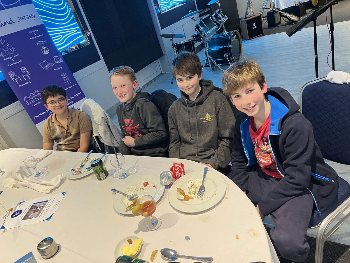 victoriacollege's tweet photo. More pictures of this fantastic evening - The Bruce House Meal and some wonderful feedback from students and parents about the friendship and camaraderie across the Year groups that this House system and associated events facilitate. #communityandtogetherness @vcj_head https://t.co/RO55RB8QQe