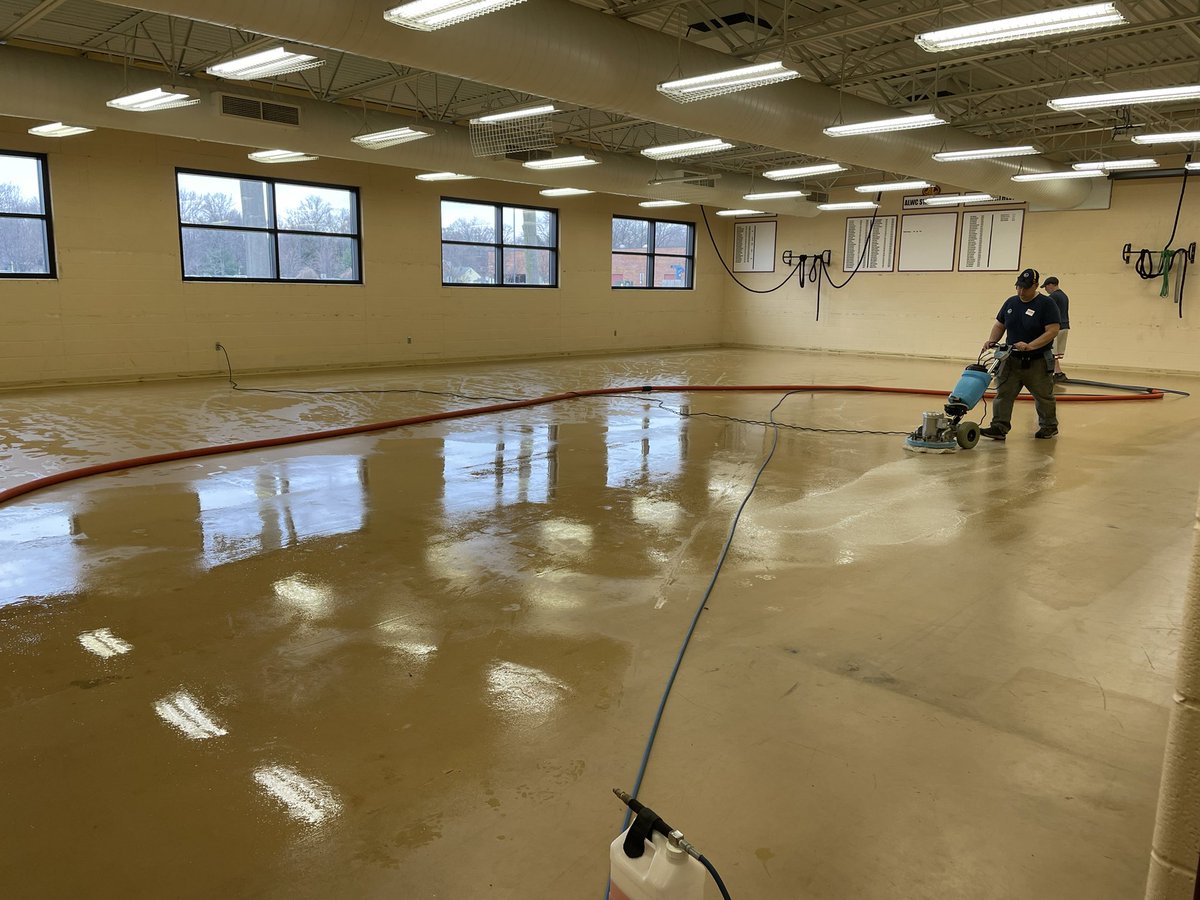 AvonLake_Ops's tweet photo. Cleaning and sanitizing of the multipurpose (wrestling) room is underway at ALHS. Looking forward to the next 20 years of use in this room! @AvonLakeSchools @MMay_ALHS @AvonLakeSports @ALWrestlingClub @ALBoosters #ALexcellence #ALCS100 https://t.co/QGciE39prV
