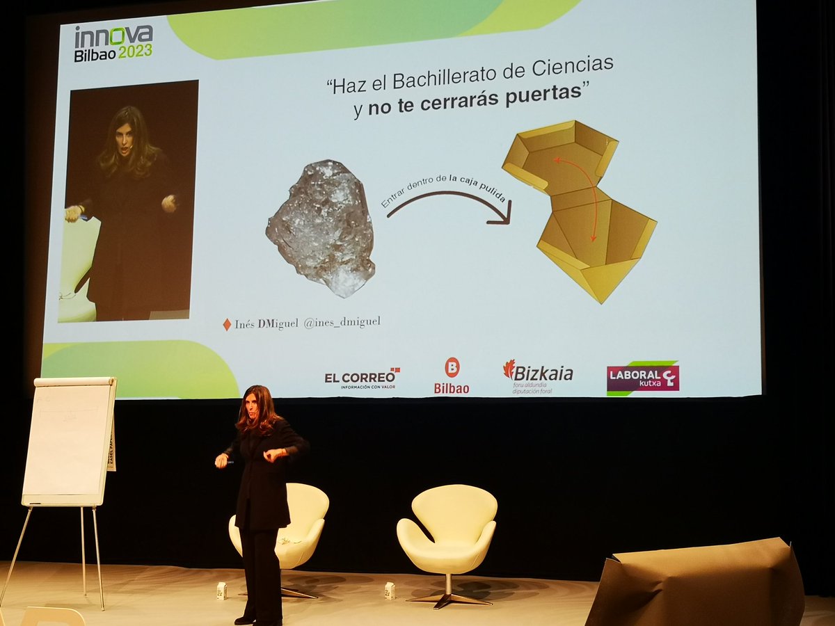 antxon's tweet photo. Esta charla de @ines_dmiguel en #innobi23 es un enorme ejemplo de la necesidad imperiosa de impartir asignaturas de #Pensamientocrítico en la educación formal. Si ella no se sentía integrada es porque pensaba de manera diferente y creativa https://t.co/zwoVVMzANE