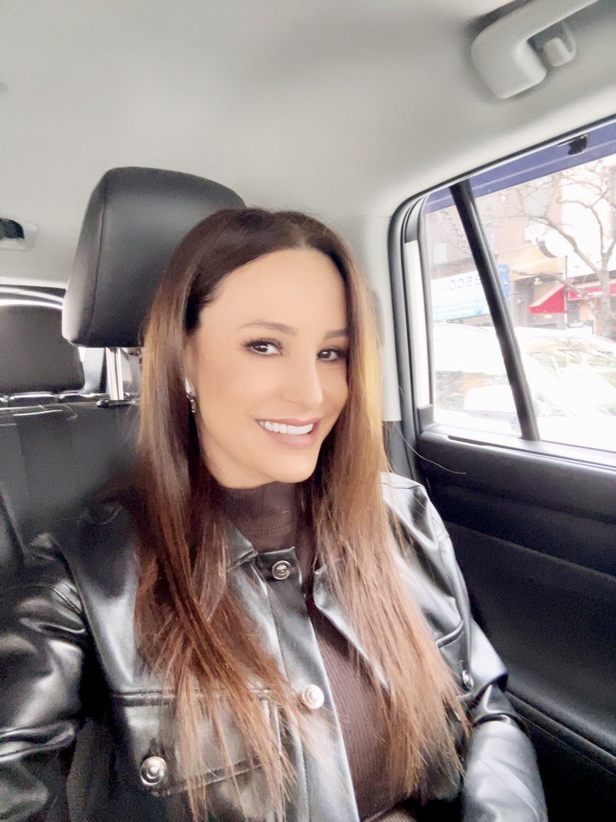 Lisa Ann On Twitter Headed To A Power Lunch While Refusing To Wear A