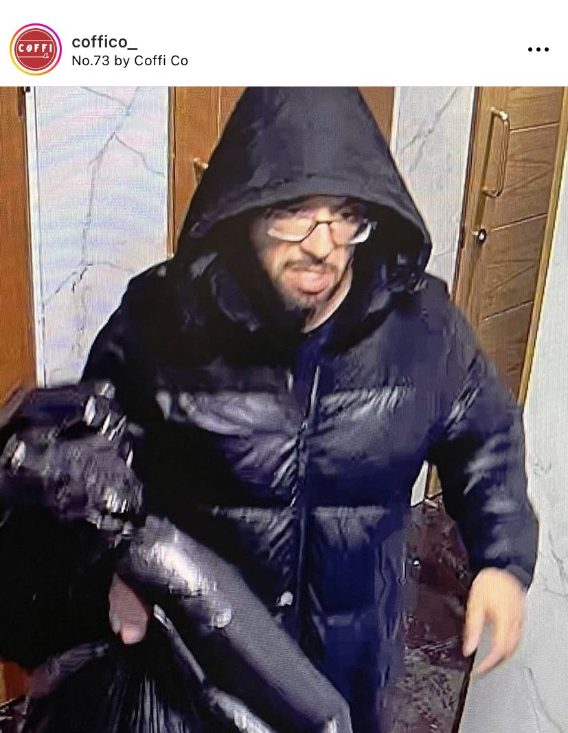 ILovesTheDiff's tweet image. CoffiCo was broken into in Pontcanna by this guy. Recognise him?