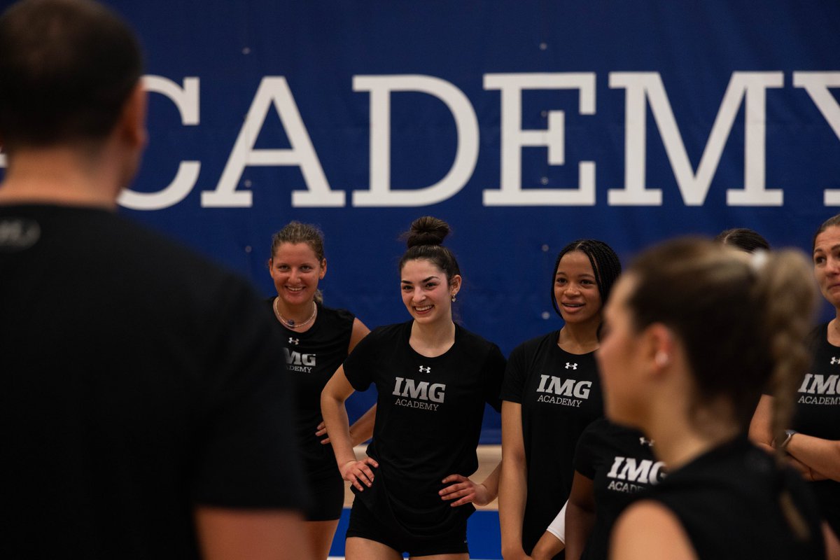 IMGAVolleyball's tweet photo. Volleyball is officially here on campus 🤩🏐👏 https://t.co/Hwbt6ZEqMJ