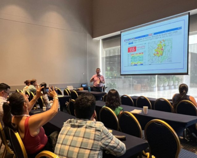 ljhernandezf's tweet photo. Hoy en #CASAPIX Congreso Calidad de Aire y Salud en Santa Marta : Frente a altos niveles de contaminación aire en Bogotá,la vocería debe ser @SectorSalud y no sólo @Ambientebogota . Las EPS deben alertar a pacientes con enfermedades de base para recomendaciones @BoellColombia https://t.co/s6mKkrgn0m