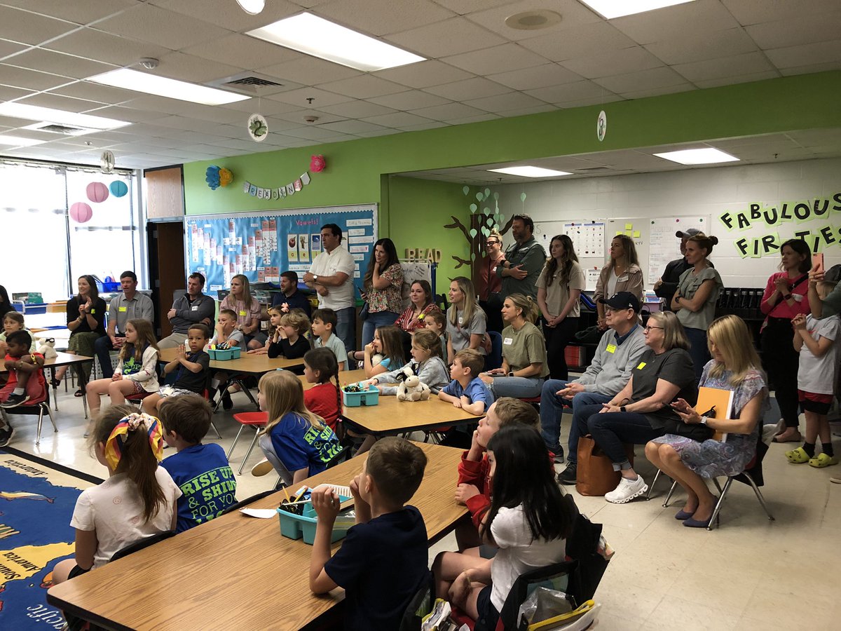 CCESCOACHES's tweet photo. Loved having our first grade families celebrate our young authors today!#EveryChildReads @dr_cheatham @CrabappleColts @mremoryrawlings @havensCCES https://t.co/b5Wikz7HWu