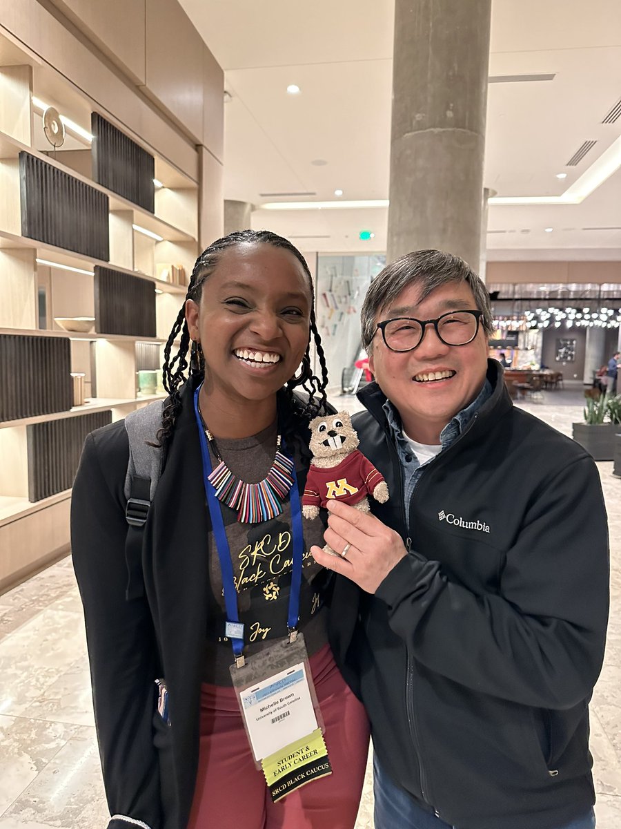 RichLeePhD's tweet photo. I brought a @UMNPsych Counseling Psych tradition to #SRCD2023. We give a Goldy to all our grad students to take photos on trips. I always forget. But not this conference. Goldy with UMN undergrad and grad alumni and new faculty who do great things https://t.co/I0e7TUto3k