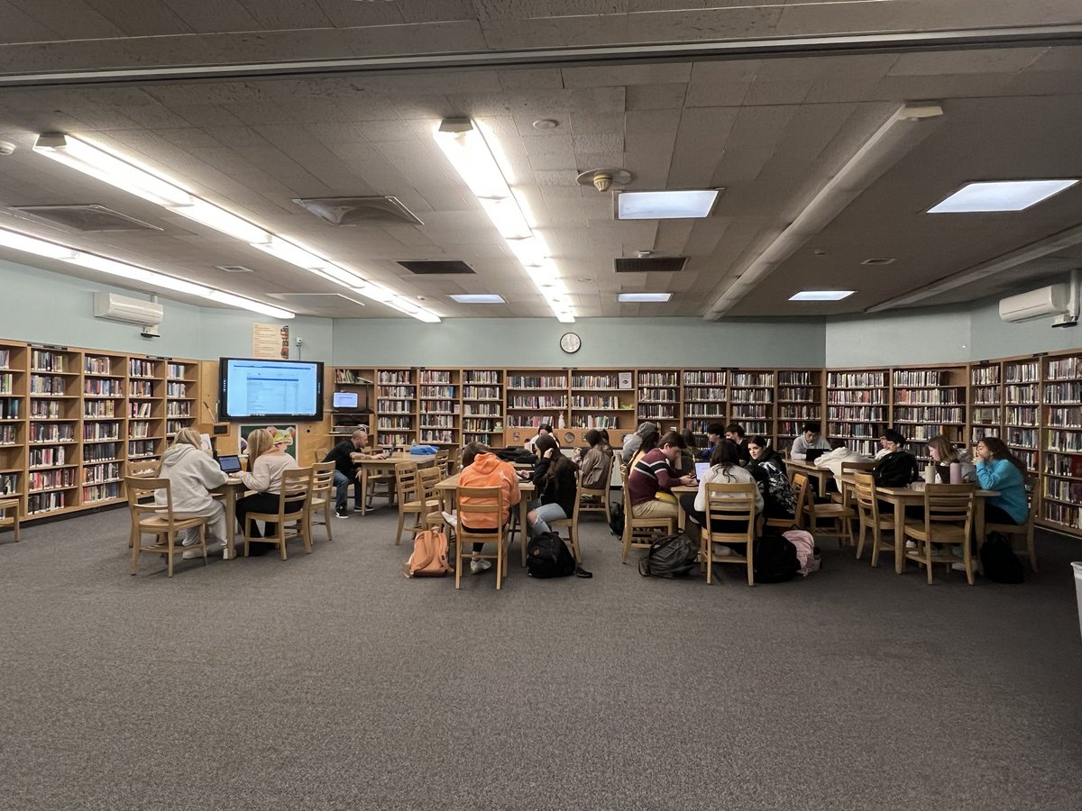 Wantagh HS Library tweet media