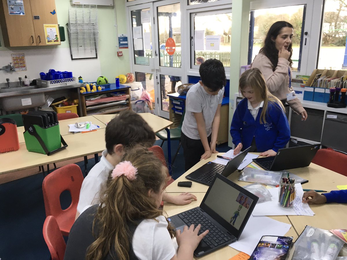 Today in Computing we created a new Google Slides presentation about our interests. We explored all of the design features and were very creative! Then we gave our partners constructive feedback about their presentation. #WroxhamComputing