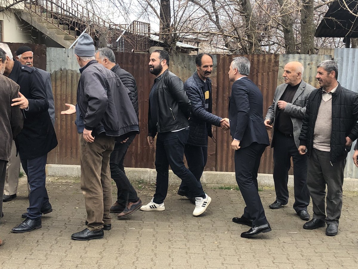 vahdettinagin's tweet photo. 📍Çaytepe

Ata diyarı #Çaytepe köyümüzdeyiz.Birlik ve beraberliğimiz daim olsun. Gösterdikleri ilgi ve alakadan ötürü teşekkür ederim. https://t.co/Va1N4bzB1v