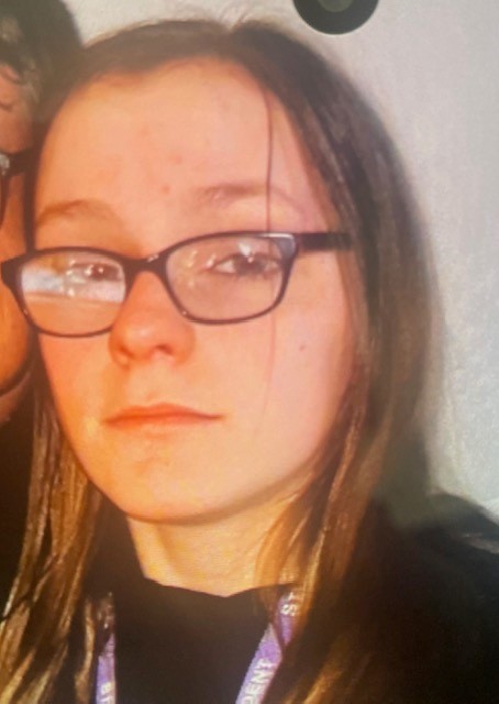 CheshireLive's tweet photo. Police are appealing for help from members of the public after this teenage girl went missing from her home in Nantwich overnight.

Charlie Thomas, 17, was last seen at her home address on Whitchurch Road, Newhall, at around 8pm yesterday. 

More here: https://t.co/BbFRR6Q5Op https://t.co/bumIuty2Ap