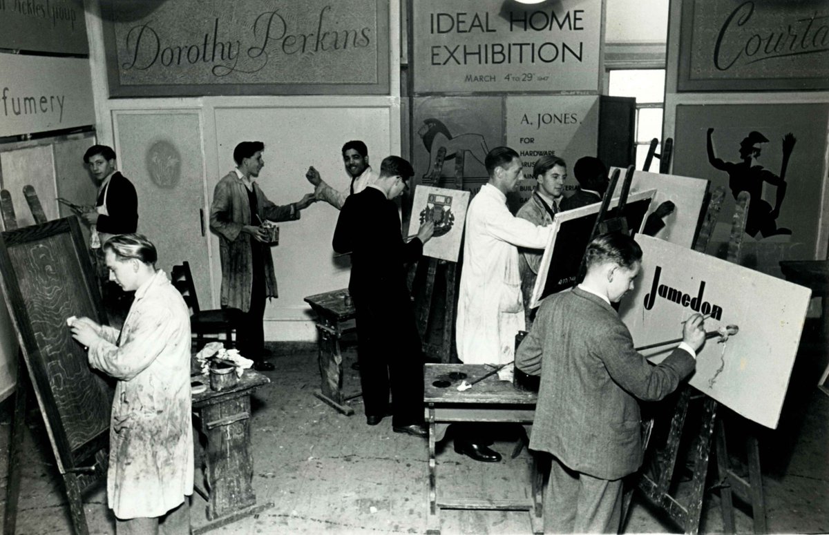 LSBUArchives's tweet image. This photo is of a Trade Sign Painting class in the 1940s, it's also a great example of #UntoldStories because we can't identify the students to find out more about them all. Normally we can trace them through exam registers, but this class didn't have an exam #Archive30