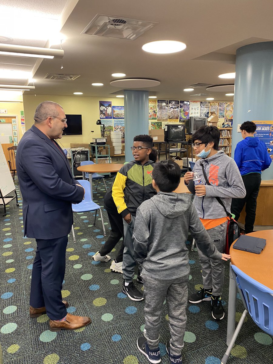 SuptDuran's tweet photo. At TJMS, I had the opportunity to discuss the topics students were researching for a project, which included yeast fermentation and insulation. I also met SCA VP Sabrina, watched students tell a story using ASL, and watched them work on graphing inequalities. @JeffersonIBMYP https://t.co/zQ9FQoTe87