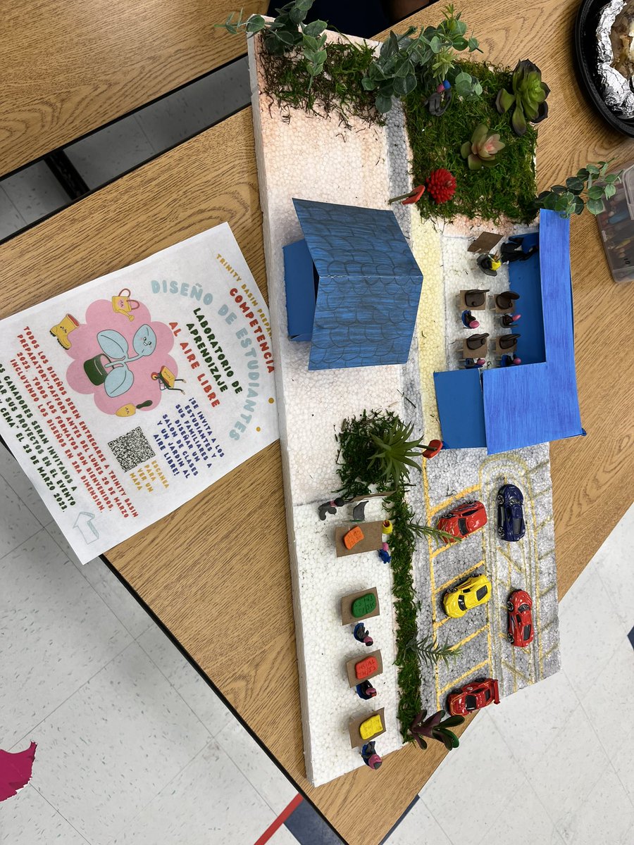 OutTeach_Tx's tweet photo. We had a fabulous time @Trinity_Basin Pafford working with teachers and students to design their new outdoor learning lab! 🧮📚🔎 https://t.co/ZVNhNYOfjO