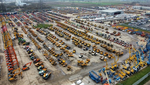 AuctionNewsUK's tweet image. Euro Auctions, Leeds – £60 million sale hammer on 25th Anniversary! 
578 vendors from 28 countries consigned equipment to the sale.
Read all about it ..
👀 zurl.co/xK4h! 
@Euro_Auctions 
#auctionnews #readallaboutit #anniversary #auctionworld #leeds