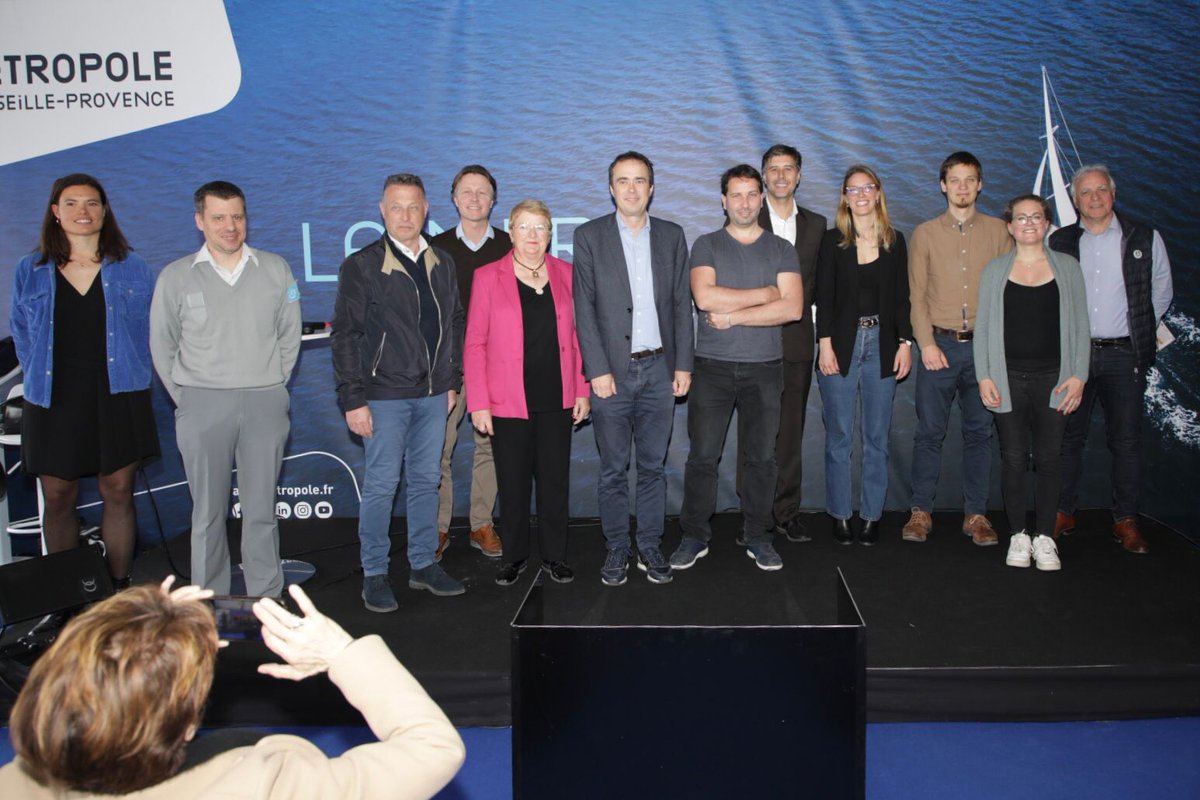 AMPMetropole's tweet photo. 🙋♂️L'objectif du #MeetupInnovProvence est de nouveau atteint, à savoir d'organiser et de faciliter la connexion entre les besoins d'innovation, qu'ils émanent de structures publiques ou privés, de grands comptes ou de PME, d'@AMPMetropole ou de ses communes.🤝 https://t.co/LDZw8dNwwl