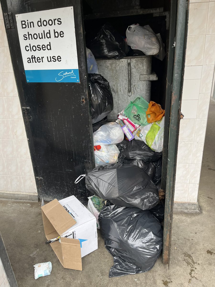 SayNoSlippers's tweet photo. Two bins taken away from Slippers Place months ago, resulting in this every day. No response from housing officer, no explanation from @lb_southwark as to why the bins were taken, leaving residents with multiple pest problems; mice, rats, foxes. https://t.co/KmRKgvaxgn