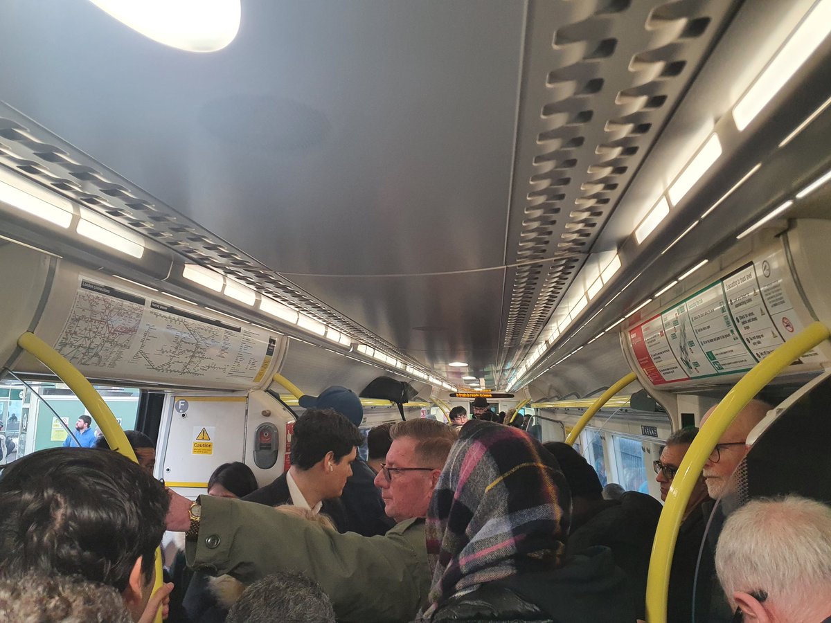 1130am on a 4-car <a href="/SouthernRailUK/">Southern</a> service to Victoria. Ridiculous overcrowding, due to the scrapping of 455 units, and only going to get worse from May when the 313s are scrapped. Why are you letting this company get away with it <a href="/CPhilpOfficial/">Chris Philp MP</a> <a href="/dft/">DFT</a> Any chance of coverage <a href="/RAIL/">RAIL Magazine</a>