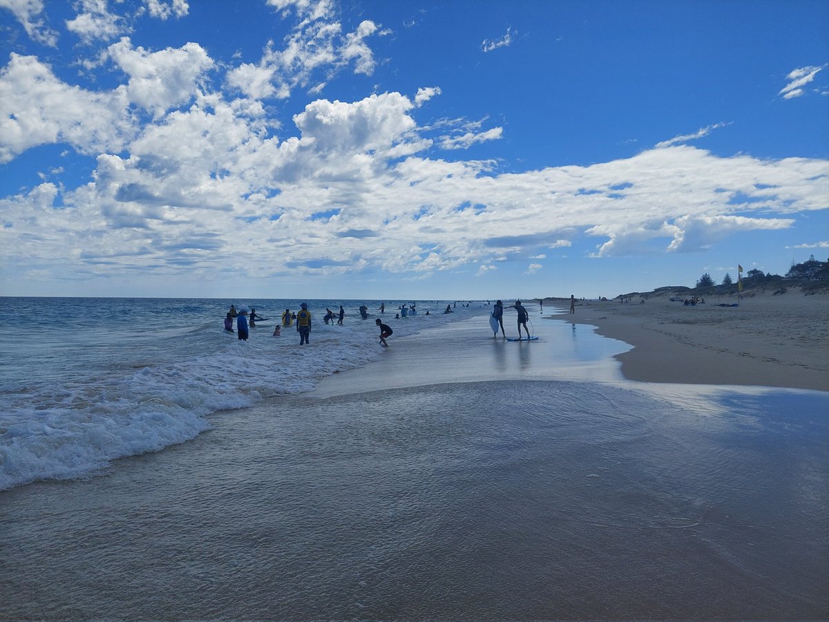 Three brilliant weeks of surfing for the Year Sixes. Lots of students taking a step outside their comfort zone. So much energy, progress and courage! #leadership #Australia #united #spark #StAnthonysWay <a href="/surfing_wa/">Surfing Western Aust</a>