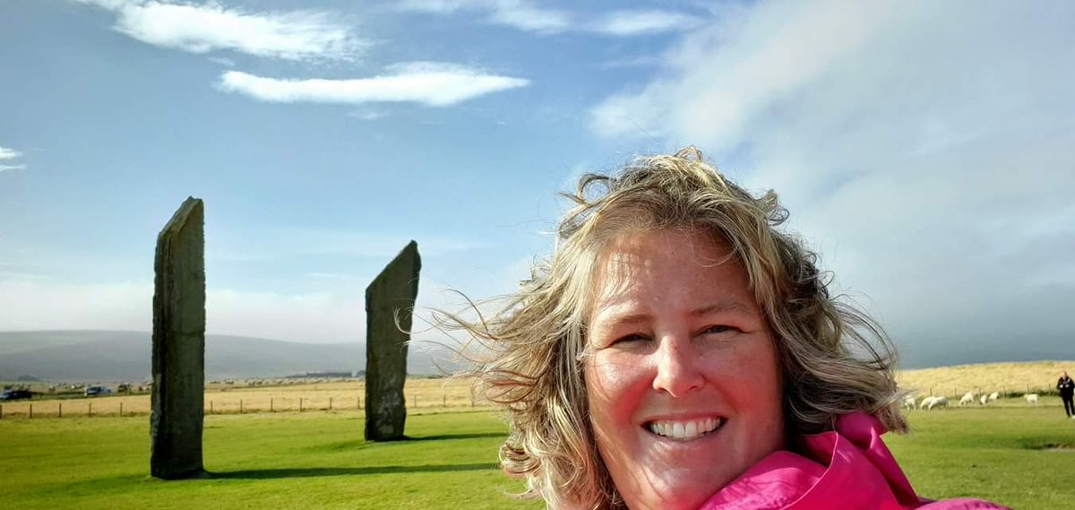juliadr76's tweet photo. @Bobby_Seagull @EH_Stonehenge I went, you've seen it enough. There are some rocks in the Orkneys that you can interact with more. https://t.co/V4IOzkRIaL