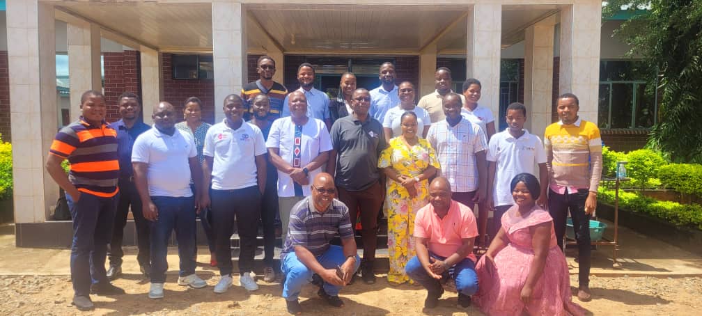 pact_malawi's tweet photo. Final day of a successful review meeting. As the team continues to work towards restoring fisheries in Lake Malawi.
#TeamREFRESH
#FisheriesConservation
#communitydriven https://t.co/sFgNmaTQdX