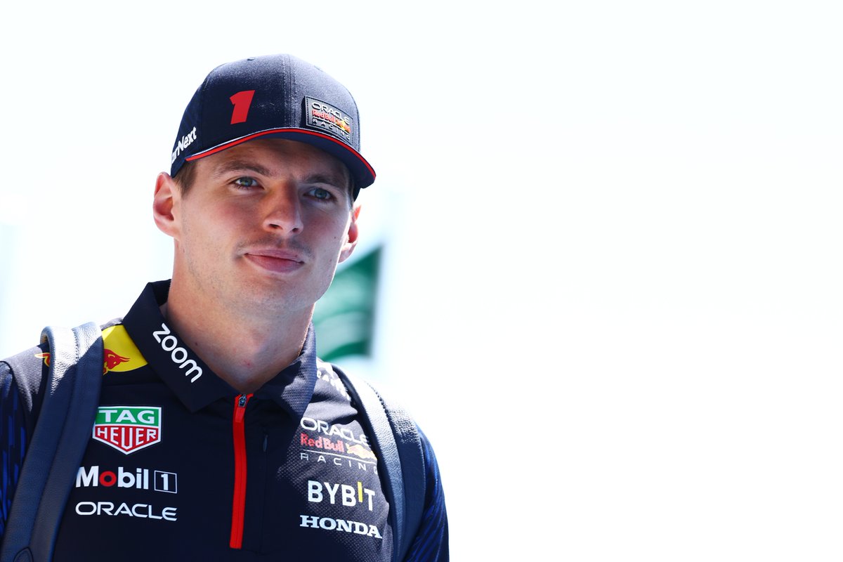 F1's tweet photo. Who's ready for some track action?! 🤩

And, glad to see you are feeling better @Max33Verstappen! 💙

#SaudiArabianGP #F1 https://t.co/sxFV15pbWv